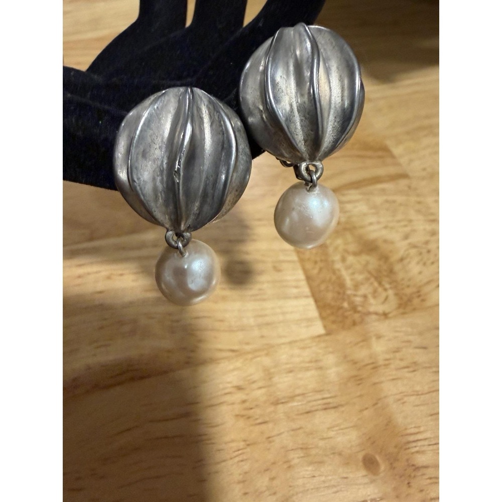 VTG GIVENCHY Paris New York Silver Tone Faux Pearl Drop Clip On Earrings 1.5"